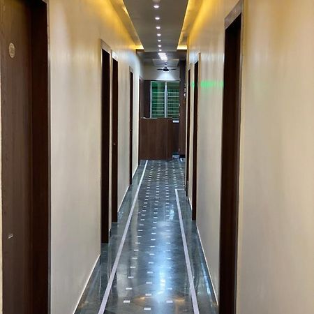 Shivam Hotels Calcutta Eksteriør billede