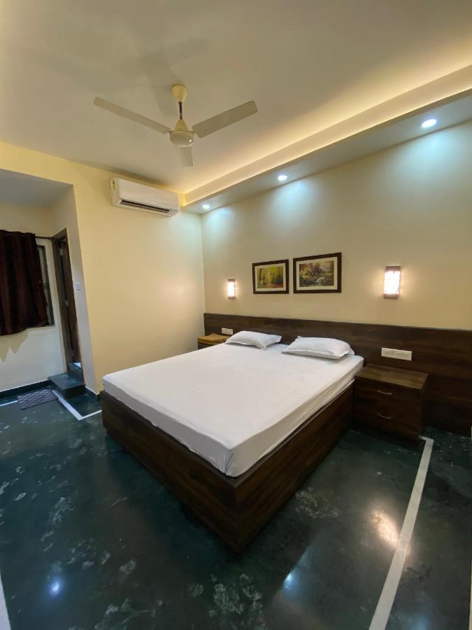 Shivam Hotels Calcutta Eksteriør billede