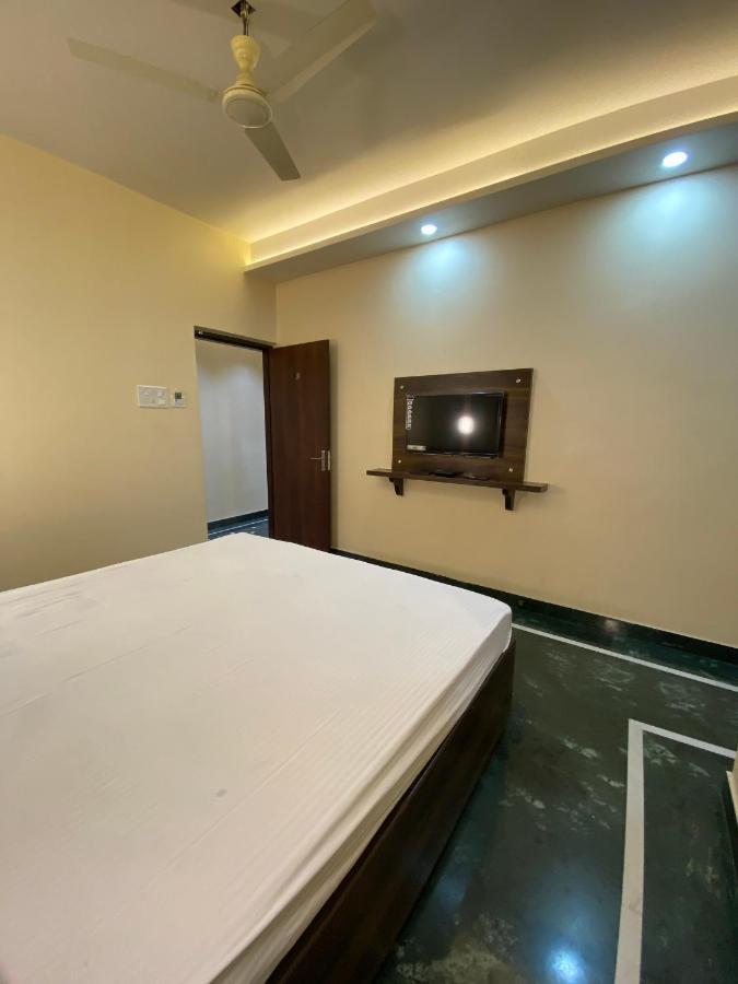 Shivam Hotels Calcutta Eksteriør billede