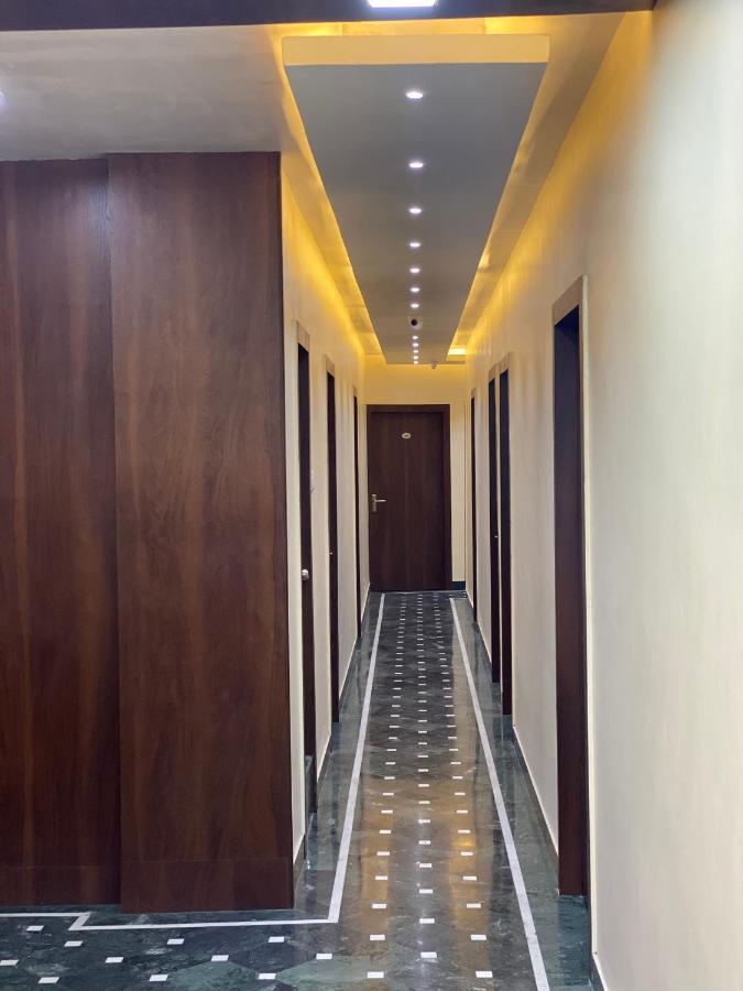 Shivam Hotels Calcutta Eksteriør billede